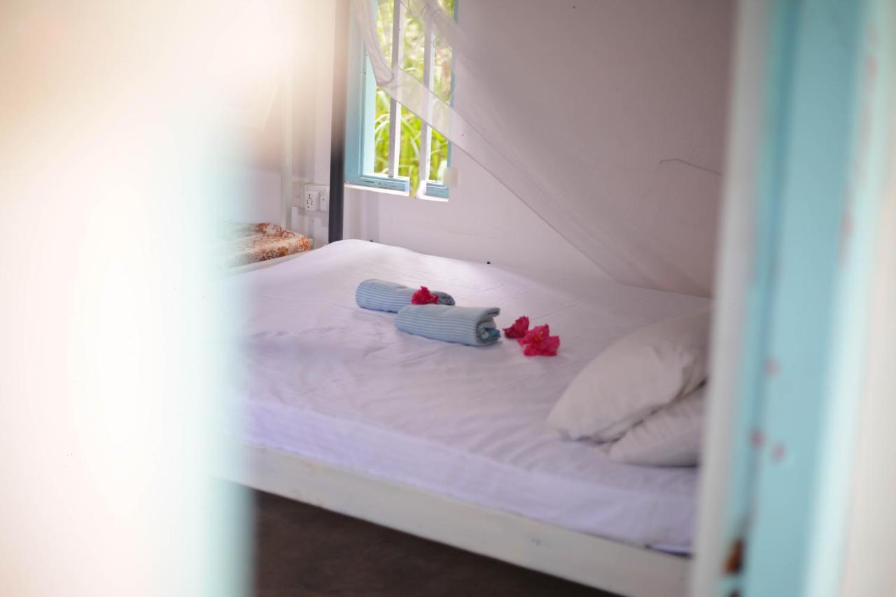 Tehan Homestay Dikwella Exteriör bild